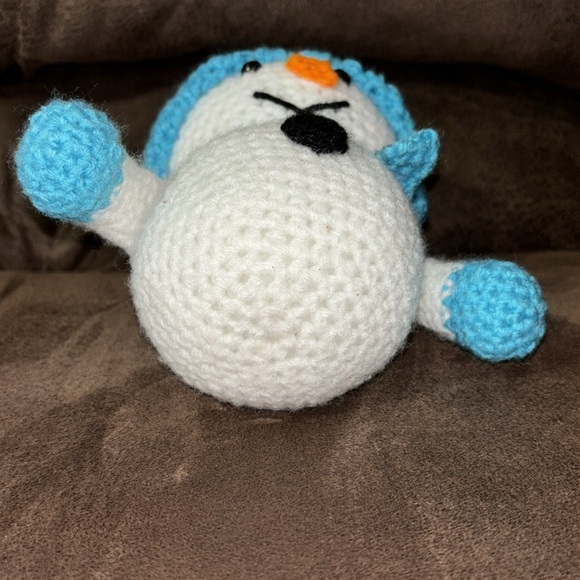 Crocheted Snowman - Picture 6 of 10